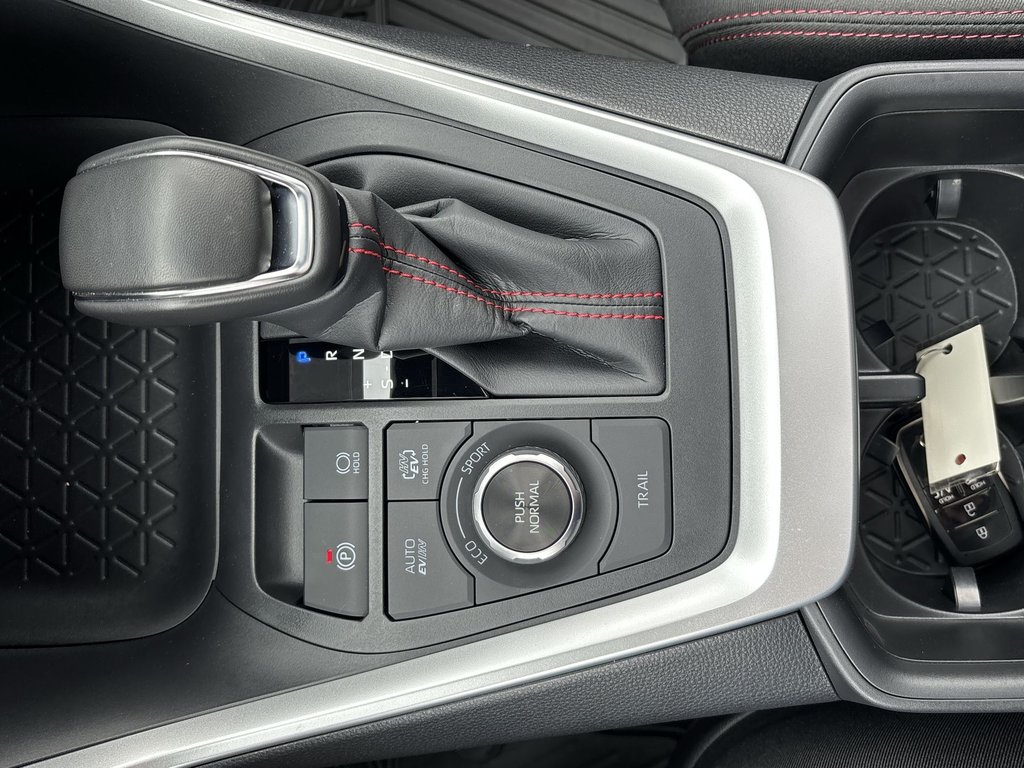 2025 Toyota RAV4 Plug-In Hybrid SE | Roof | Nav | Cam | USB | Bluetooth in Saint John, New Brunswick - 25 - w1024h768px