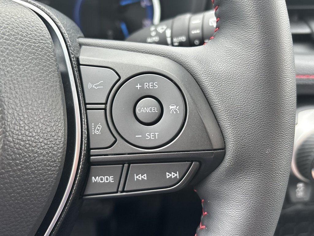 2025 Toyota RAV4 Plug-In Hybrid SE | Roof | Nav | Cam | USB | Bluetooth in Saint John, New Brunswick - 18 - w1024h768px