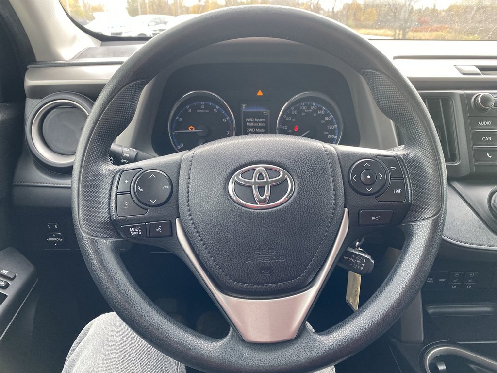 Toyota RAV4 LE | Cam | HtdSeats | Cruise | AUX | TPMS 2018 à Saint John, Nouveau-Brunswick - 17 - w1024h768px