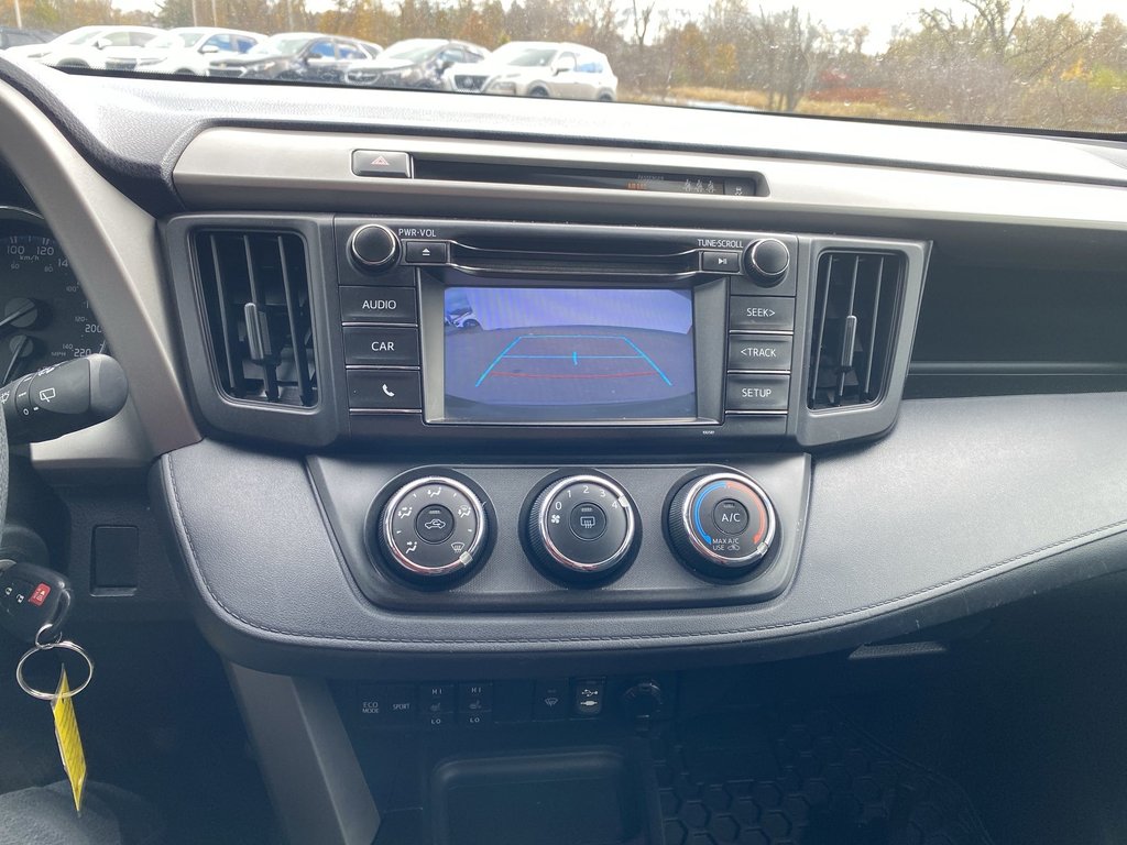 Toyota RAV4 LE | Cam | HtdSeats | Cruise | AUX | TPMS 2018 à Saint John, Nouveau-Brunswick - 25 - w1024h768px