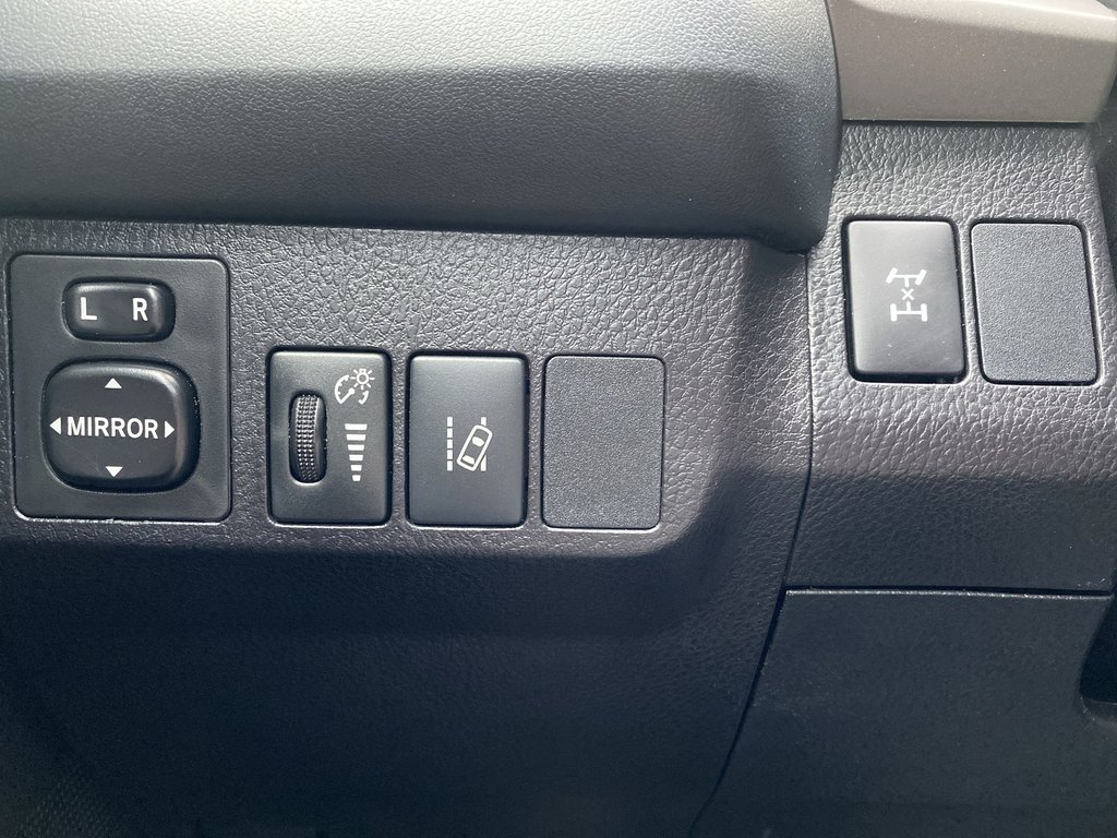 Toyota RAV4 LE | Cam | HtdSeats | Cruise | AUX | TPMS 2018 à Saint John, Nouveau-Brunswick - 21 - w1024h768px