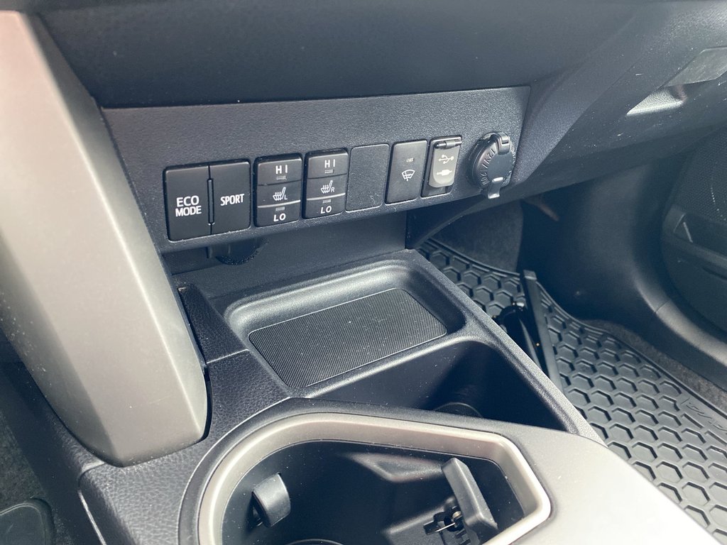 Toyota RAV4 LE | Cam | HtdSeats | Cruise | AUX | TPMS 2018 à Saint John, Nouveau-Brunswick - 27 - w1024h768px