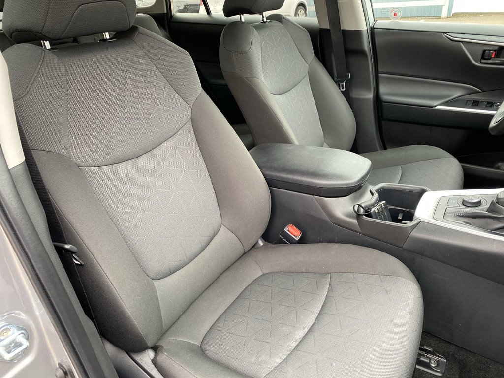 2025 Toyota RAV4 Hybrid LE | AWD | Htd Seats | Cam in Saint John, New Brunswick - 32 - w1024h768px