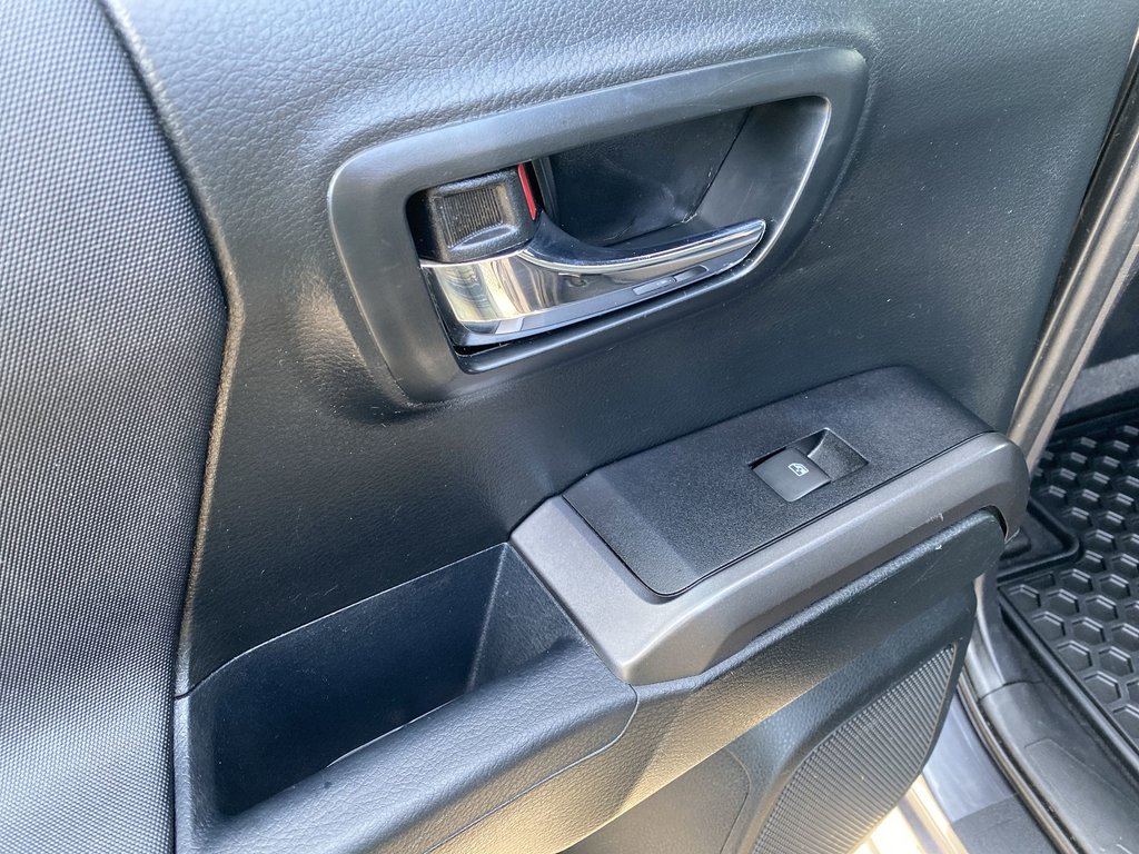 2018 Toyota TACOMA in Antigonish, Nova Scotia - 29 - w1024h768px