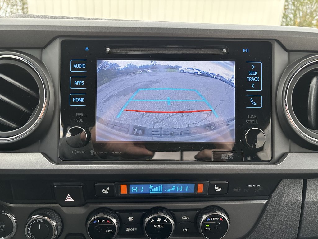 2018 Toyota Tacoma TRD Off Road | Cam | USB | Bluetooth | Cruise in Saint John, New Brunswick - 22 - w1024h768px