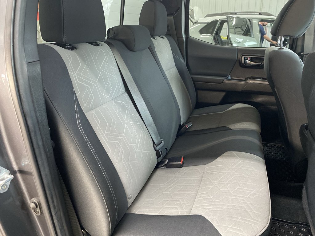 Toyota TACOMA SR5 | 4WD | Warranty Until May 2028 2023 à Saint John, Nouveau-Brunswick - 30 - w1024h768px