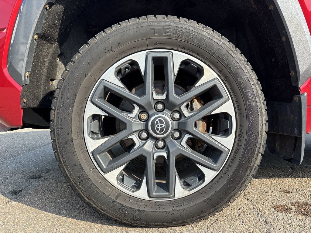 2023 Toyota Tundra Limited | Leather | Roof | Nav | HtdWheel | Cam in Saint John, New Brunswick - 10 - w1024h768px