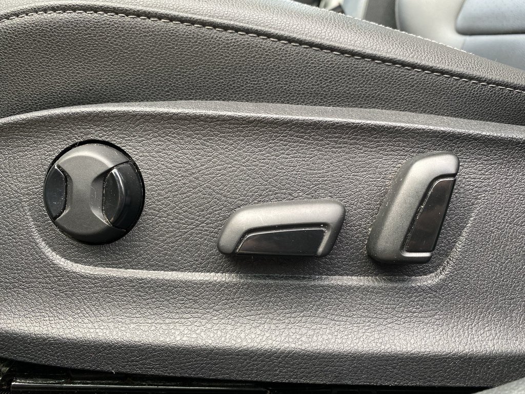 2021 Volkswagen Passat in Antigonish, Nova Scotia - 12 - w1024h768px