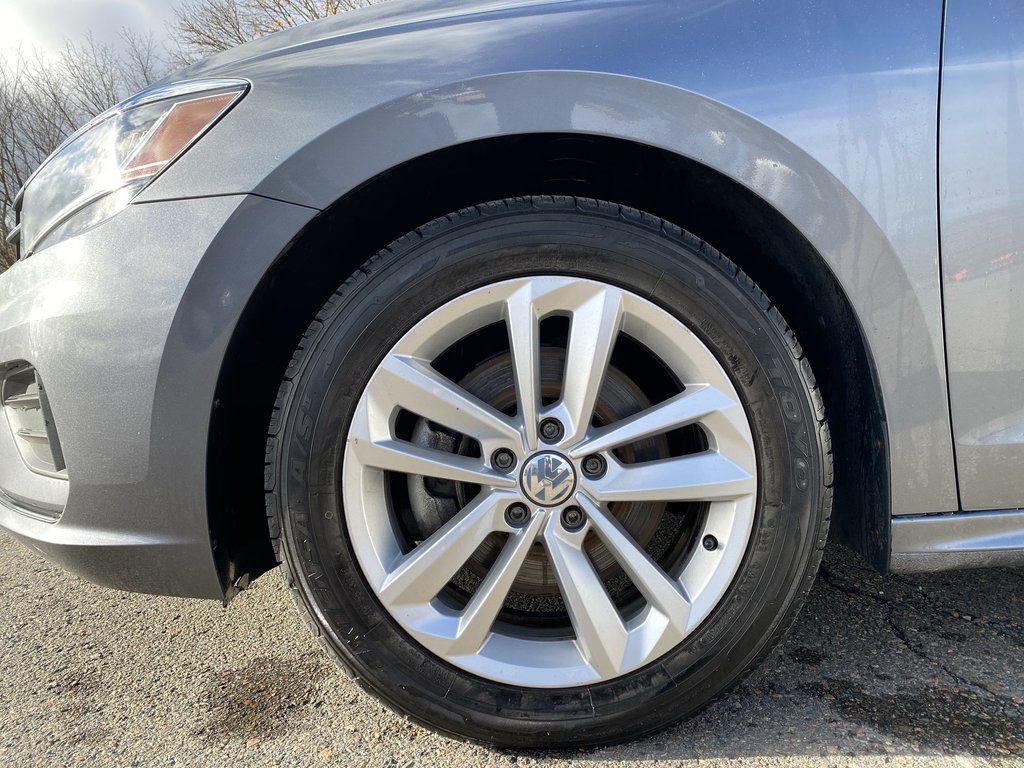 2021 Volkswagen Passat in Antigonish, Nova Scotia - 10 - w1024h768px