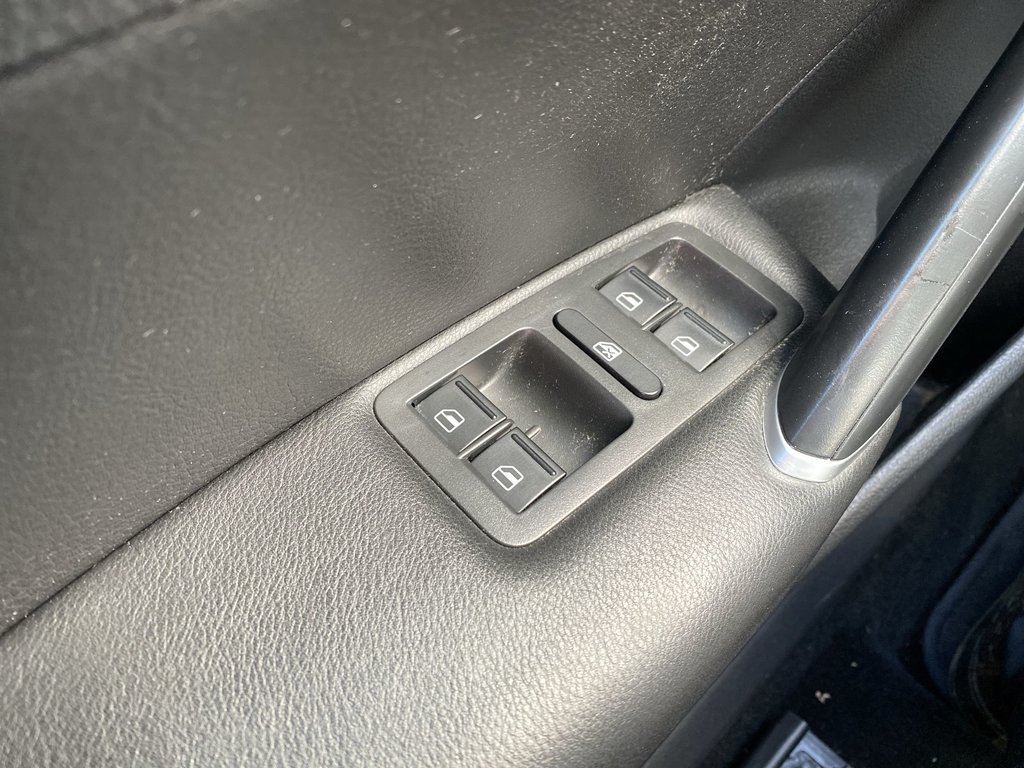 2021 Volkswagen Passat in Antigonish, Nova Scotia - 13 - w1024h768px