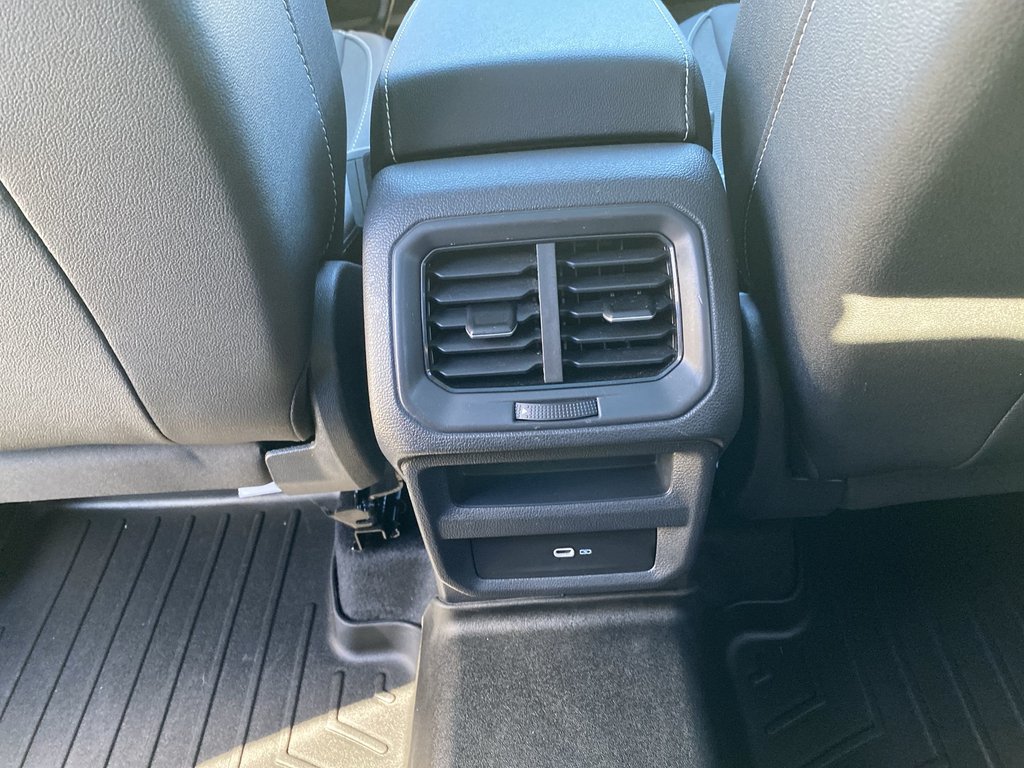 2024 Volkswagen Taos COMFORTLINE | Cam | USB-C | Warranty to 2029 in Saint John, New Brunswick - 27 - w1024h768px