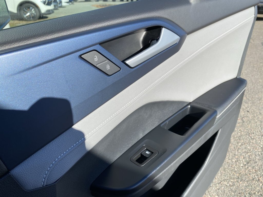 2024 Volkswagen Taos COMFORTLINE | Cam | USB-C | Warranty to 2029 in Saint John, New Brunswick - 36 - w1024h768px