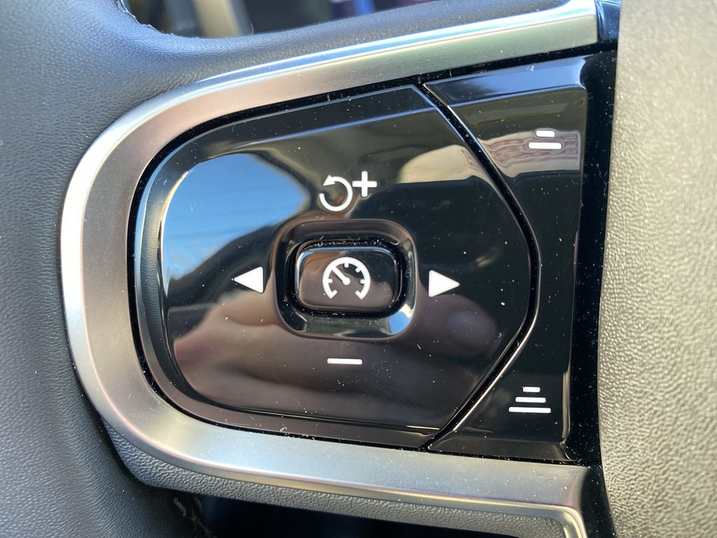 2025 Volvo V60 CROSS COUNTRY ULTRA in Saint John, New Brunswick - 17 - w1024h768px