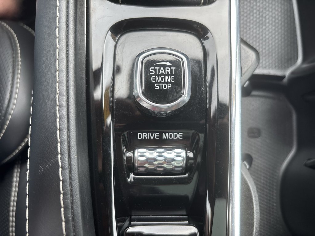 2020 Volvo XC90 R-Design | Leather | Roof | Nav | Cam | USB in Saint John, New Brunswick - 16 - w1024h768px