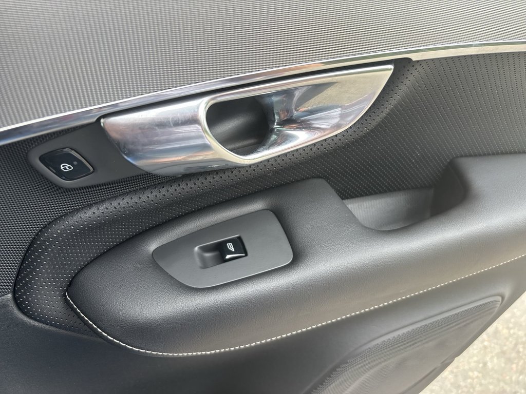 2020 Volvo XC90 R-Design | Leather | Roof | Nav | Cam | USB in Saint John, New Brunswick - 32 - w1024h768px