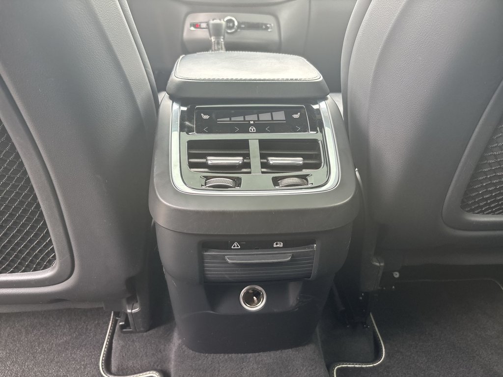 2020 Volvo XC90 R-Design | Leather | Roof | Nav | Cam | USB in Saint John, New Brunswick - 28 - w1024h768px