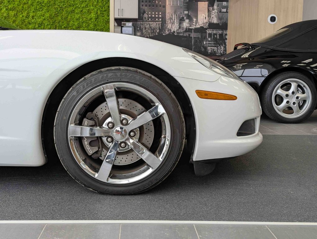 2010 Chevrolet Corvette 3LT Convertible Bas kilométrage in Sherbrooke, Quebec - 5 - w1024h768px