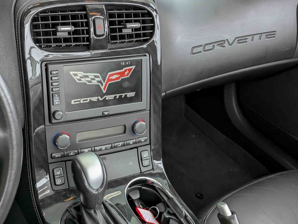 2010 Chevrolet Corvette 3LT Convertible Bas kilométrage in Sherbrooke, Quebec - 24 - w1024h768px