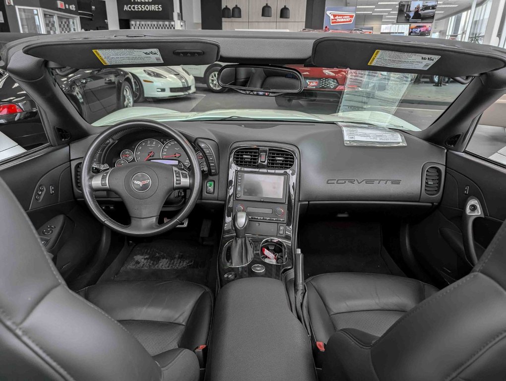 2010 Chevrolet Corvette 3LT Convertible Bas kilométrage in Sherbrooke, Quebec - 19 - w1024h768px