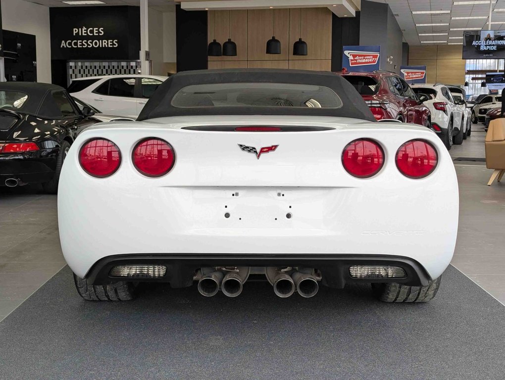 2010 Chevrolet Corvette 3LT Convertible Bas kilométrage in Sherbrooke, Quebec - 7 - w1024h768px
