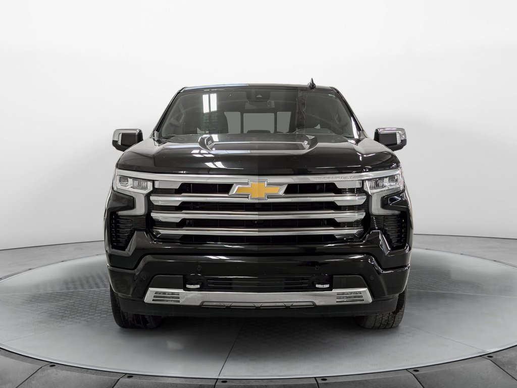 2022  Silverado 1500 High Country*4WD Crew Cab*Moteur V8 6.2L in Sherbrooke, Quebec - 4 - w1024h768px