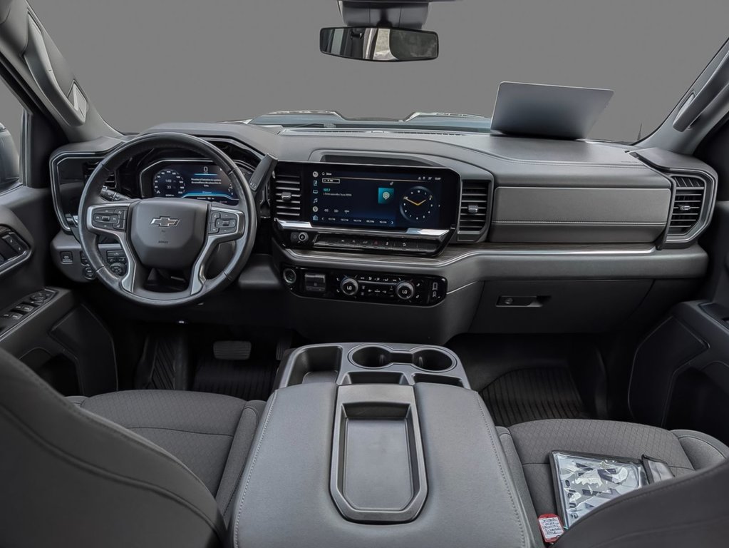 2022 Chevrolet Silverado 1500 LT Trail Boss Z71 4WD Crew Cab 6 places 2.7L in Sherbrooke, Quebec - 12 - w1024h768px