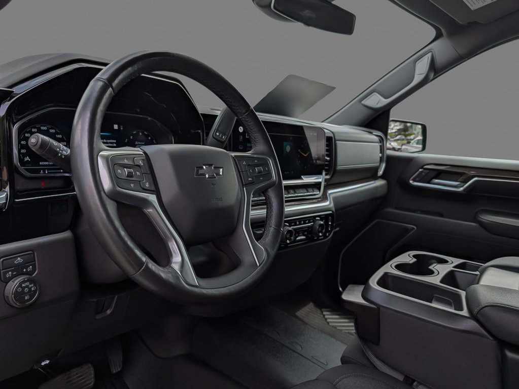 2022 Chevrolet Silverado 1500 LT Trail Boss Z71 4WD Crew Cab 6 places 2.7L in Sherbrooke, Quebec - 8 - w1024h768px