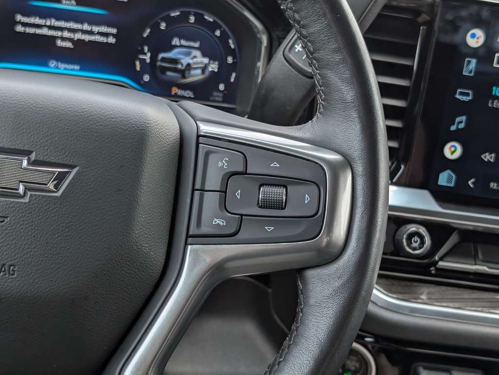 2022 Chevrolet Silverado 1500 LT Trail Boss Z71 4WD Crew Cab 6 places 2.7L in Sherbrooke, Quebec - 20 - w1024h768px