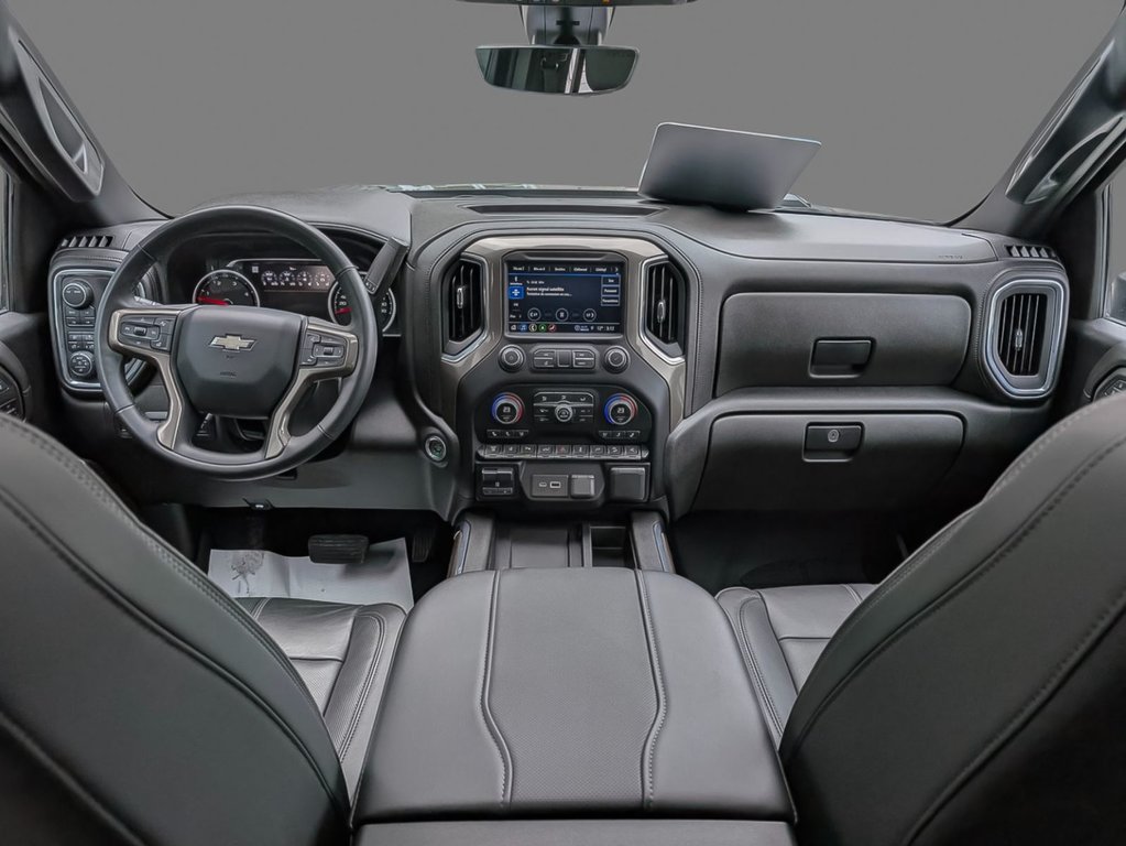 Chevrolet SILVERADO 2500 CAISSE STANDARD DE 6 PIED Marche Pieds Électrique Toit Ouvrant 2023 à Sherbrooke, Québec - 12 - w1024h768px