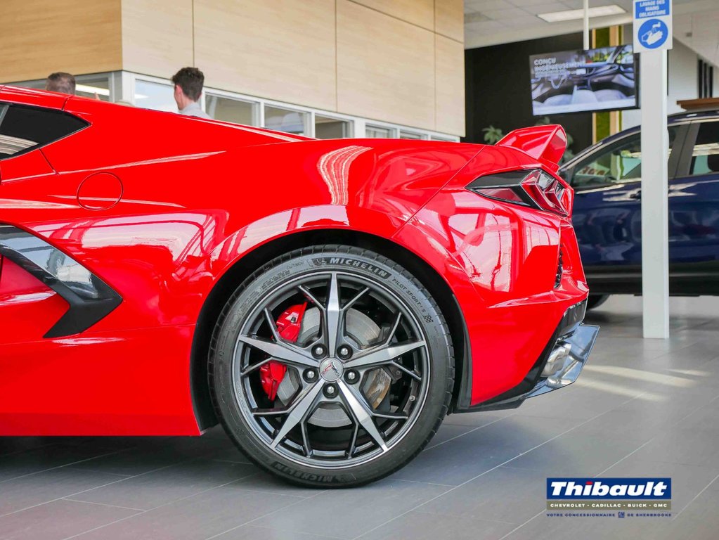 STINGRAY COUPE **3LT**TOIT CARBONE**12257KM**AUCUN TAXE DE LUXE** 2020 à Sherbrooke, Québec - 6 - w1024h768px