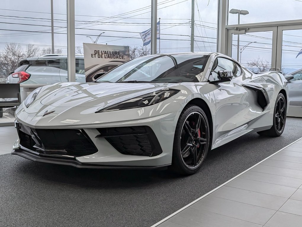 STINGRAY COUPE 2LT*Z51*Bas kilométrage 2023 à Sherbrooke, Québec - 3 - w1024h768px