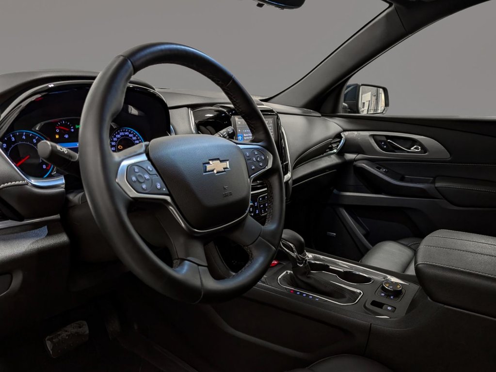 2023 Chevrolet TRAVERSE LT AWD True North Cuir 8 Places Toit Ouvrant in Sherbrooke, Quebec - 8 - w1024h768px