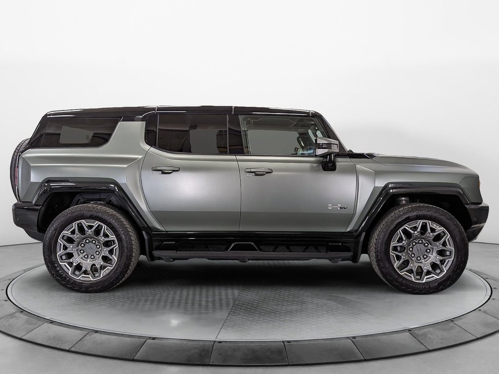 2024  HUMMER EV SUV SUV eAWD in Sherbrooke, Quebec - 8 - w1024h768px