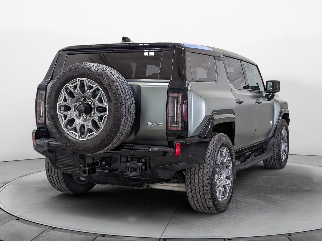 2024  HUMMER EV SUV SUV eAWD in Sherbrooke, Quebec - 7 - w1024h768px