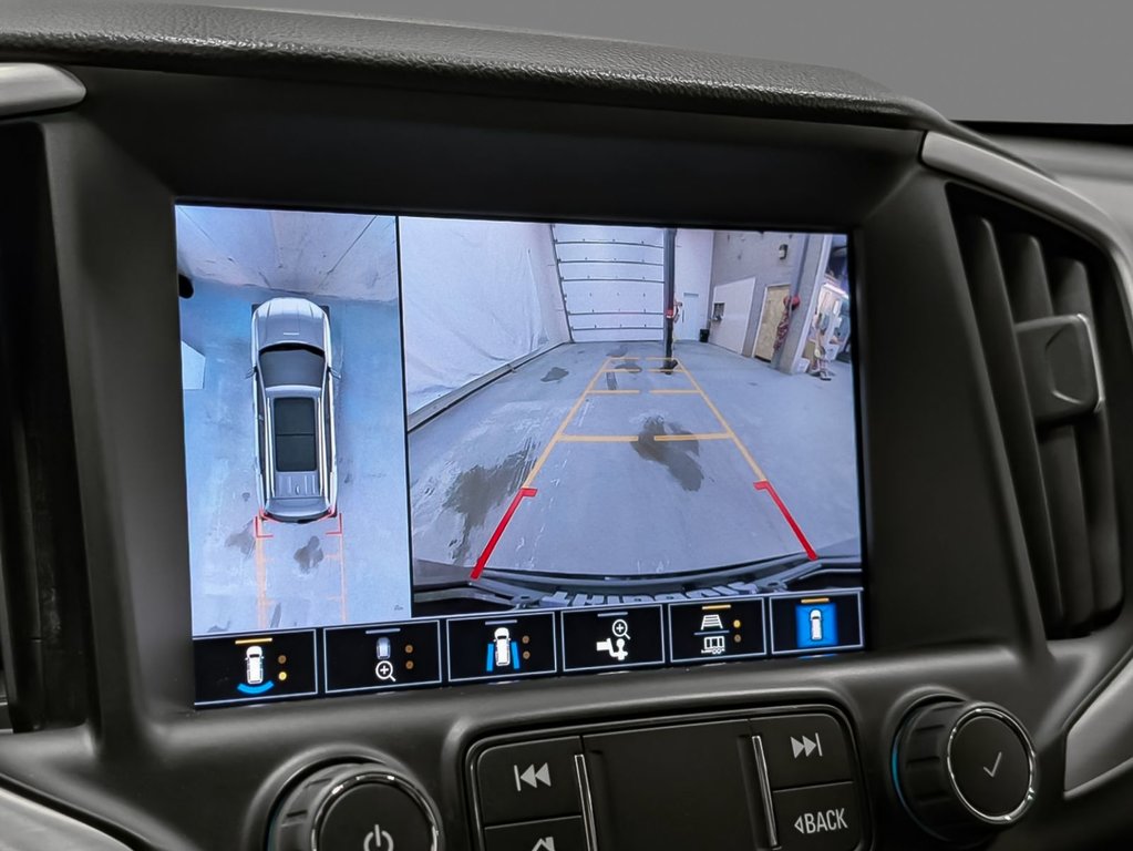 2024 GMC Terrain AWD SLE in Sherbrooke, Quebec - 28 - w1024h768px