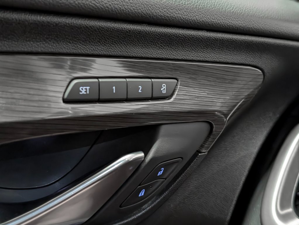 2024 GMC Terrain AWD SLE in Sherbrooke, Quebec - 25 - w1024h768px