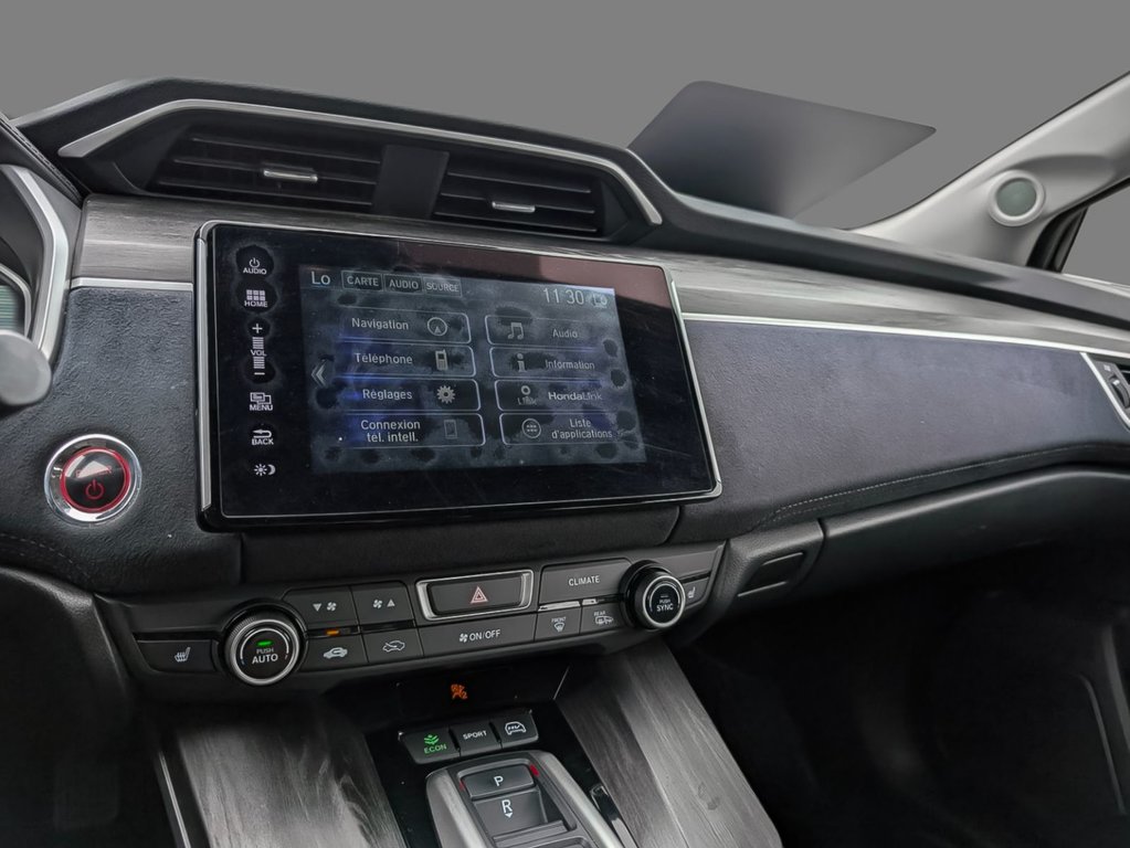 2020 Honda CLARITY Plug-In Hybrid Touring in Sherbrooke, Quebec - 12 - w1024h768px