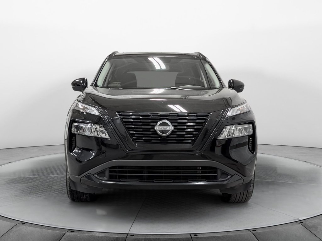 2023 Nissan Rogue AWD SV Cuir Toit Pano in Sherbrooke, Quebec - 2 - w1024h768px