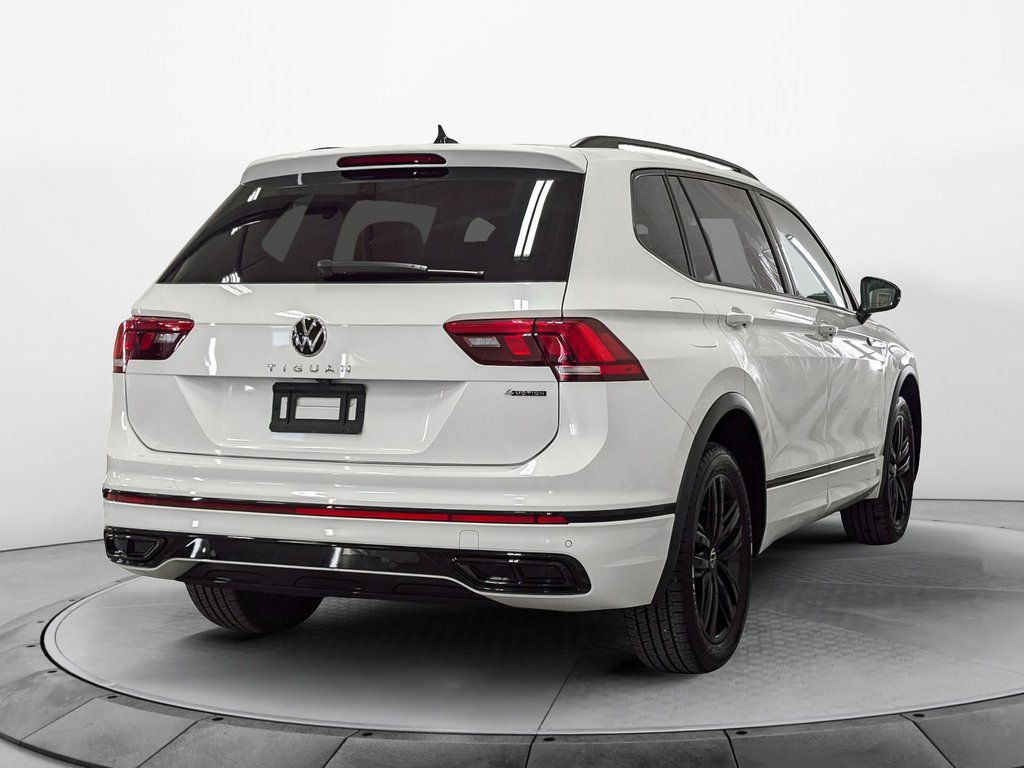 2022  Tiguan 2.0 TSI 4Motion Comfortline R-Line Black in Sherbrooke, Quebec - 3 - w1024h768px