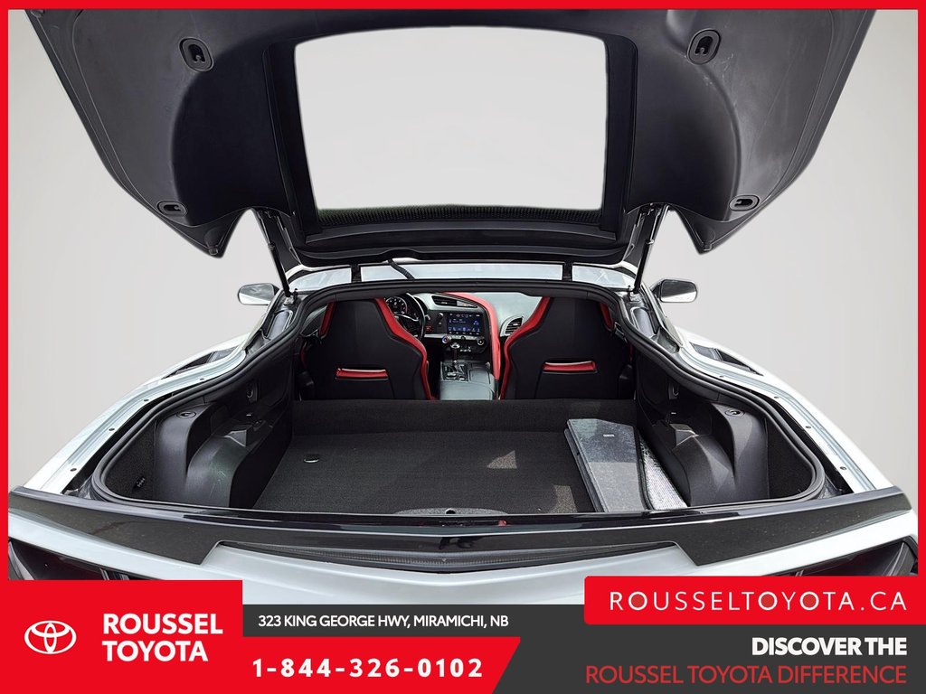 2017 Chevrolet Corvette 1LT in Miramichi, New Brunswick - 9 - w1024h768px