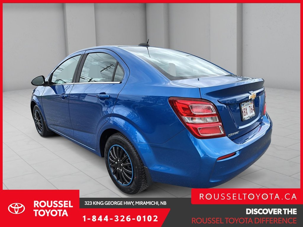 2018 Chevrolet Sonic LT in Miramichi, New Brunswick - 4 - w1024h768px
