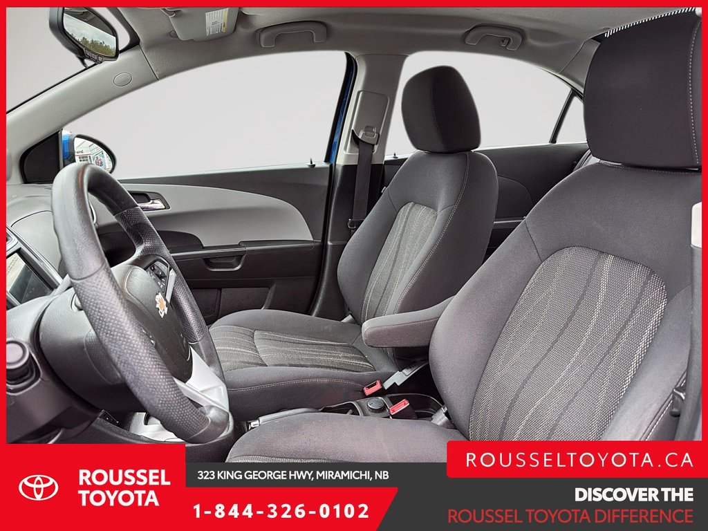 2018 Chevrolet Sonic LT in Miramichi, New Brunswick - 8 - w1024h768px