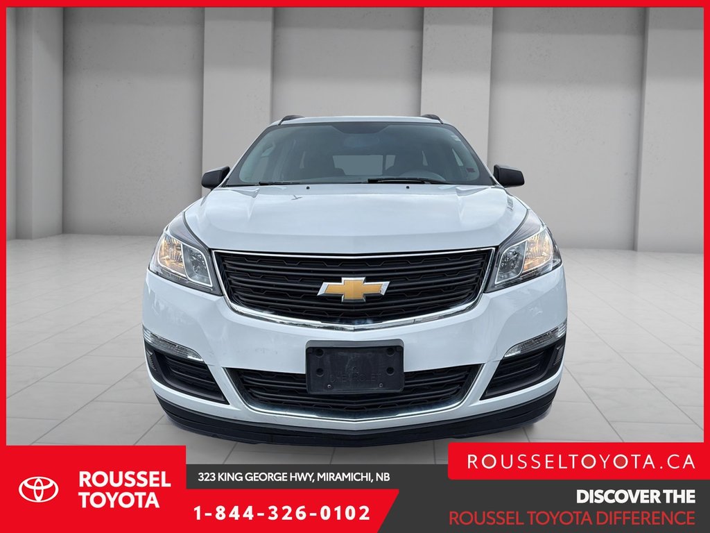 2016 Chevrolet Traverse LS in Miramichi, New Brunswick - 2 - w1024h768px