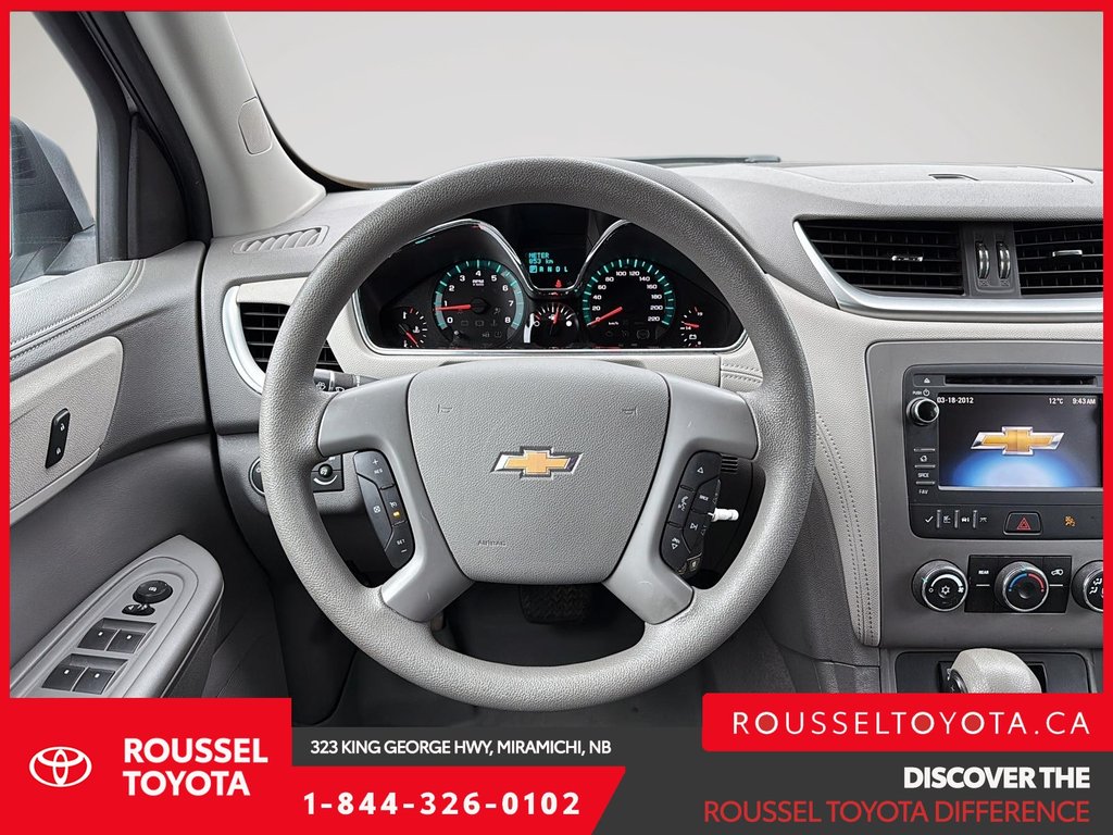 2016 Chevrolet Traverse LS in Miramichi, New Brunswick - 12 - w1024h768px