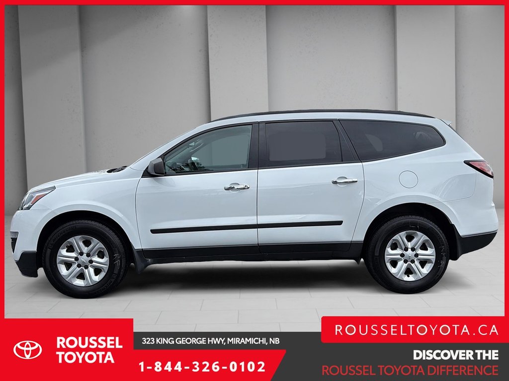 2016 Chevrolet Traverse LS in Miramichi, New Brunswick - 5 - w1024h768px