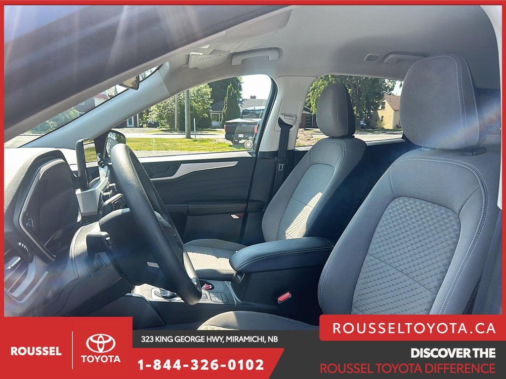 2022 Ford Escape SE Hybrid in Miramichi, New Brunswick - 9 - w1024h768px