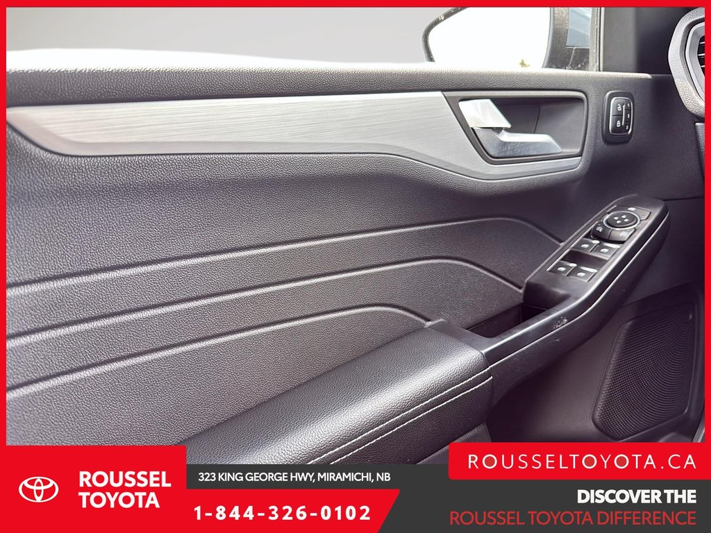 2026 Ford Escape Platinum in Miramichi, New Brunswick - 11 - w1024h768px