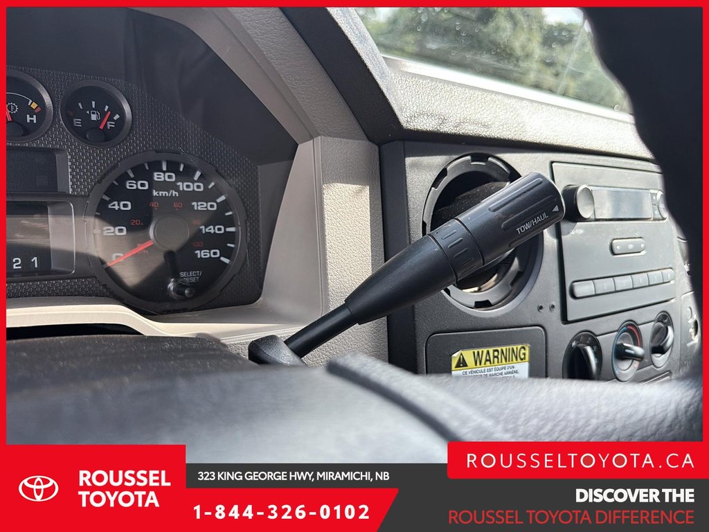 2010 Ford Super Duty F-450 DRW XL in Miramichi, New Brunswick - 11 - w1024h768px