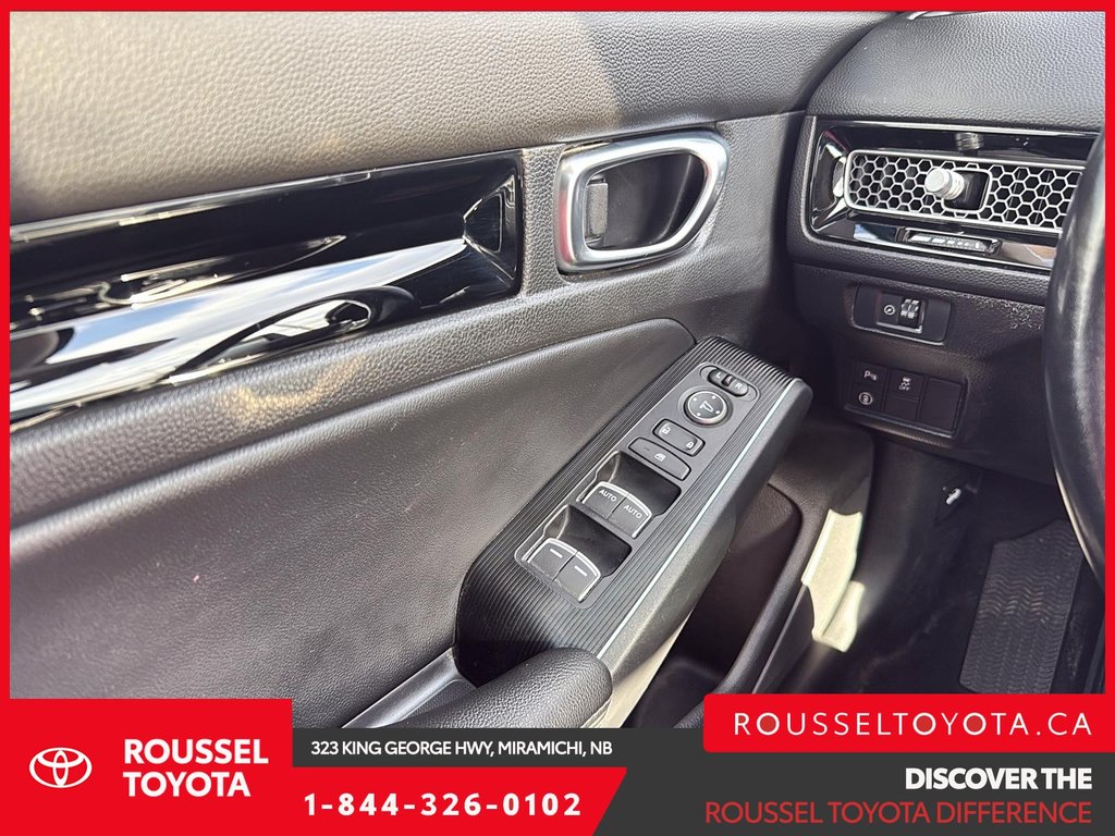2022 Honda Civic Sedan Touring in Miramichi, New Brunswick - 11 - w1024h768px