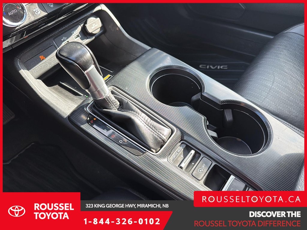 2022 Honda Civic Sedan Touring in Miramichi, New Brunswick - 15 - w1024h768px